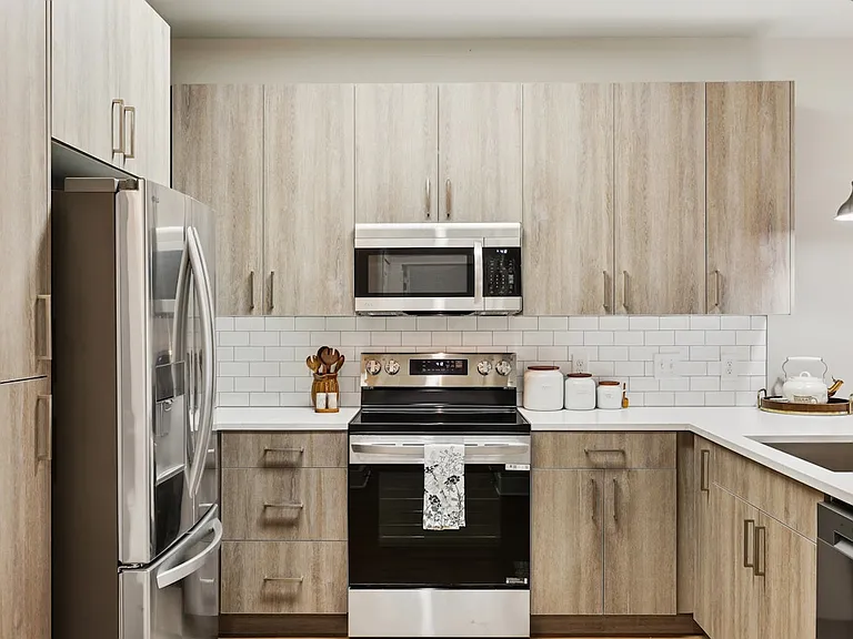 The Beacon at 331 Apartments — Photo 2
