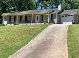 4245 Friar Tuck Ln, Buford, GA 30519
