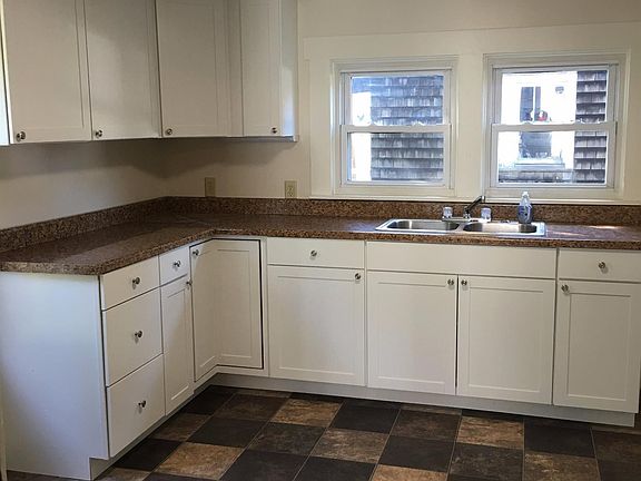 2nd image of 359 E Main St