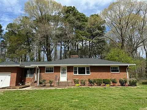 1921 Edgerton Dr — Photo 1