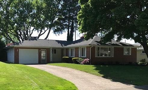 1st image of 2562 N Tracy Dr