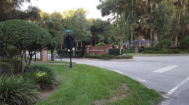 1st image of 1945 Glenwood Oaks Ln