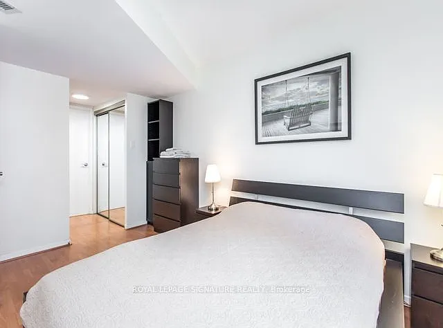 1001 Bay St #1007 — Photo 19