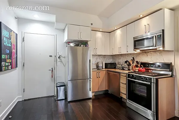 Rented by Corcoran | media 19