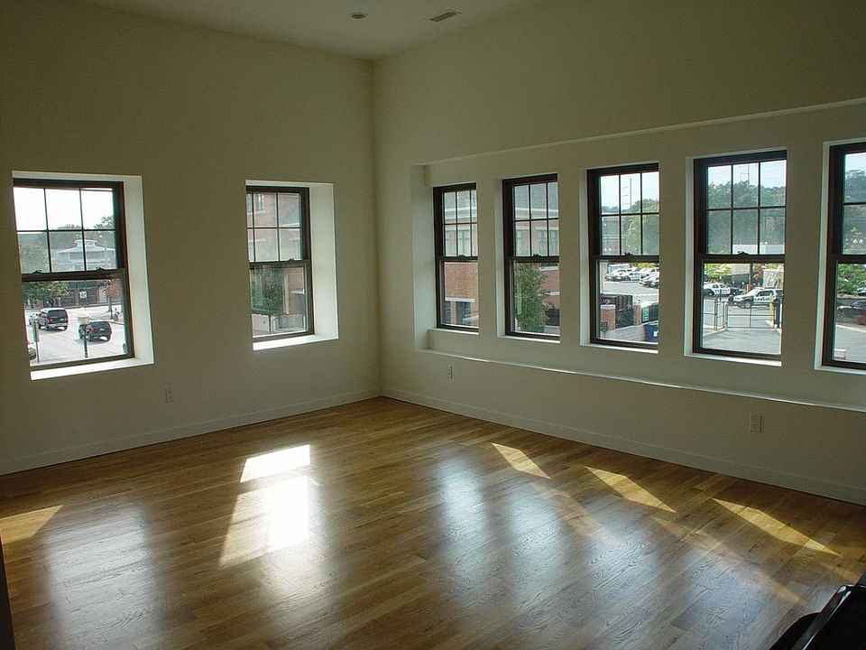 56 S Main St, Norwalk, CT 06854 Zillow