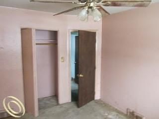 4th image of 34251 Florence St