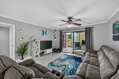 2200 S Cypress Bend Dr Photo 1