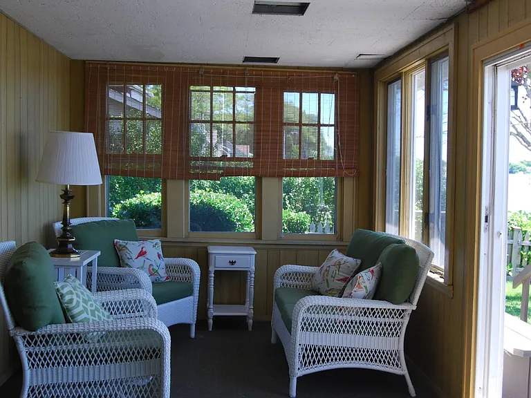 47 Bayside Ave — Photo 5