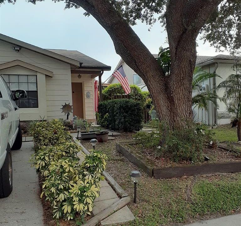 1st image of 13427 Laraway Dr