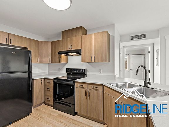 5th image of 2501 8th Ave N #1