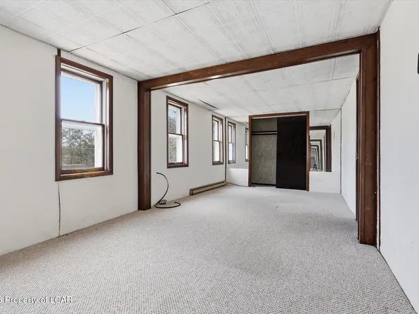 14 Pelza St, Wilkes Barre, PA 18705