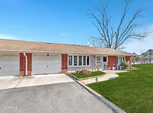 587A Lake Point Dr, Lakewood, NJ 08701