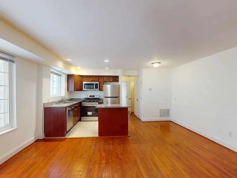 1316 Spring Road NW — Photo 6