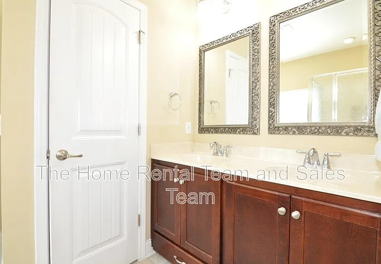 156 Cottonham Ct — Photo 17