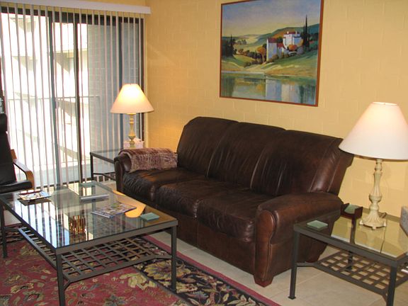 3rd image of 2106 Kanawha Blvd E APT 505