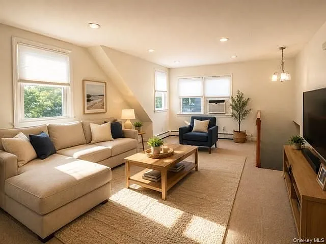 547 Walnut St #UPPER UN — Photo 4