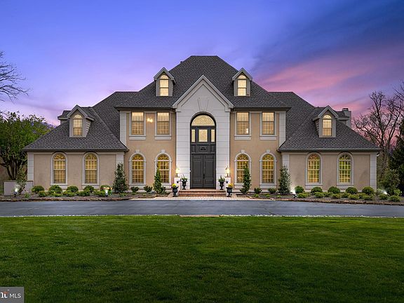 4th image of 2149 Conley Dr