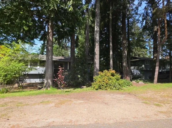 6843 Clover Blossom Ln NE, Bremerton, WA 98311
