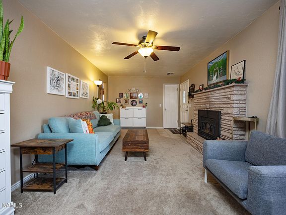2nd image of 3104 N Park Dr