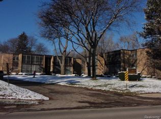 16537 Middlebelt Rd, Livonia, MI 48154