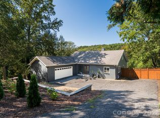 17 Beaverdam Ct, Asheville, NC 28804
