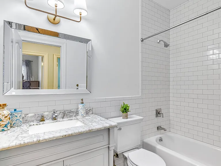 37 Squires Blvd — Photo 15