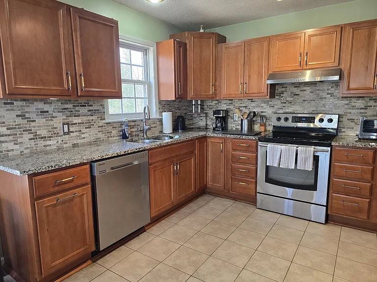 2837 Bridgeport Dr — Photo 9