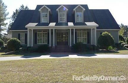 4649 Green Island Road : Circular drive