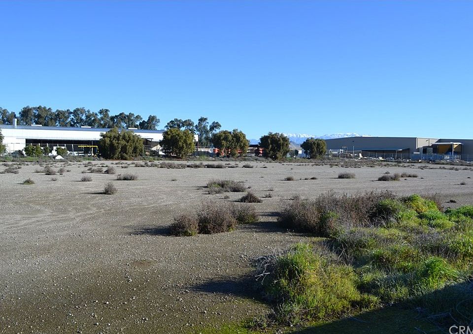 1st image of 1 Commercial St