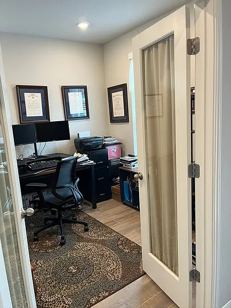 4 bed, 2.5 bath, 2466 sqft, $2,150 — Photo 4