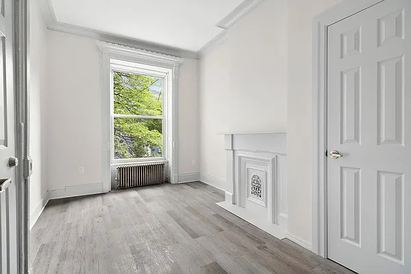 Rented by Rennit Inc. | media 4