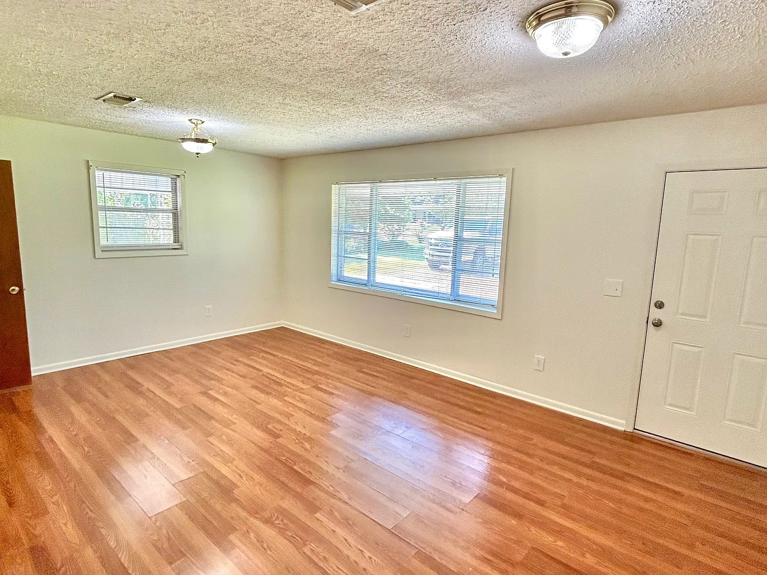 3 bed, 1752 sqft, $1,650 — Photo 4