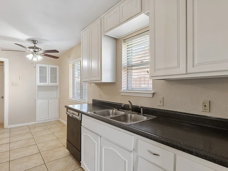 3834 Bremerton St — Photo 18