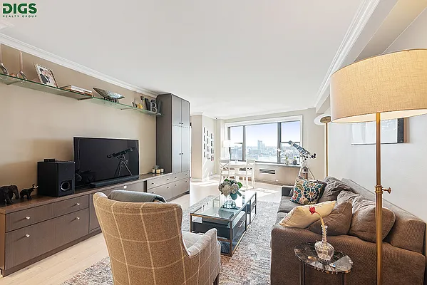 55 East End Avenue #12D