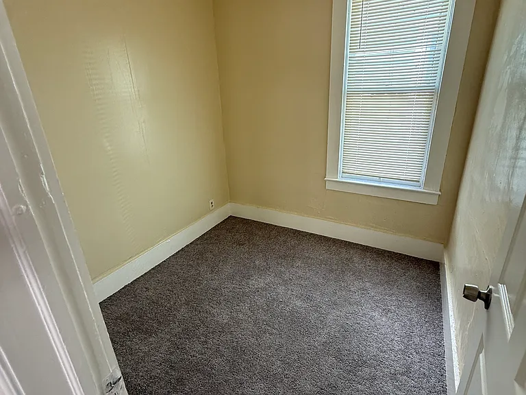 318 Gibson St #2 — Photo 19