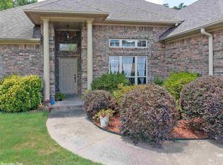 3 Benham Ln, Little Rock, AR 72210