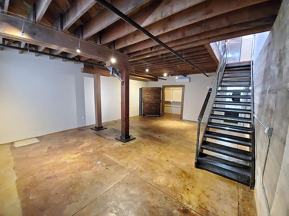 5th image of 705 S Grant St Unit 20