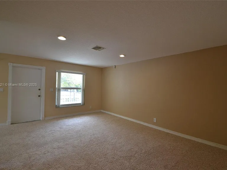 10241 NW 35th St #4 — Photo 6