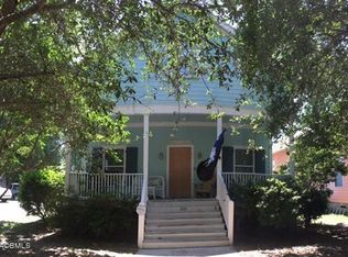 1001 10th St, Pt Royal, SC 29935