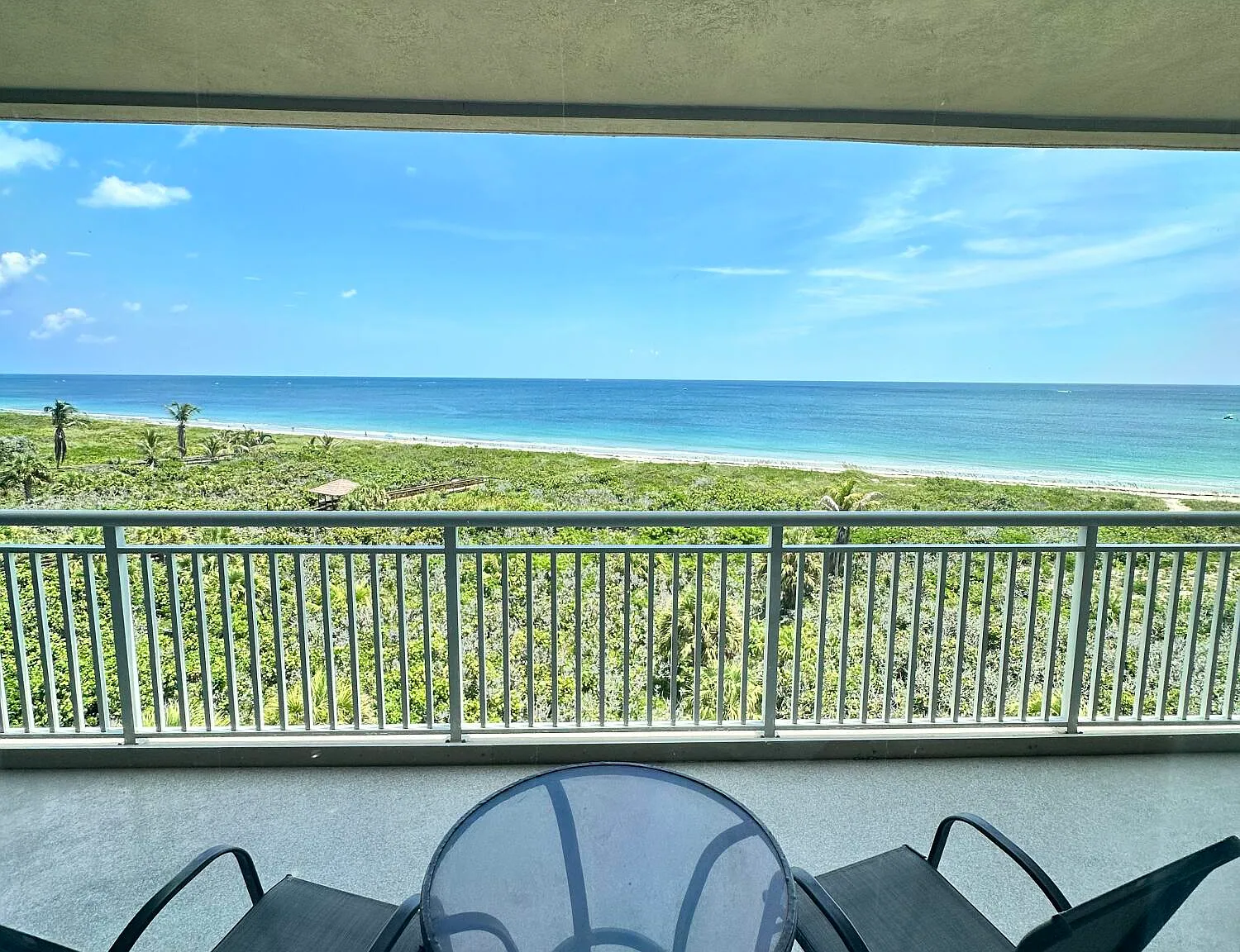 3 bed, 2.5 bath, 2143 sqft, $5,000 — Photo 1