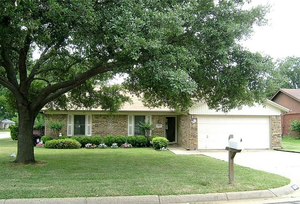 1st image of 4300 Maple Springs Dr