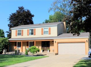 432 Sun Valley Dr, Akron, OH