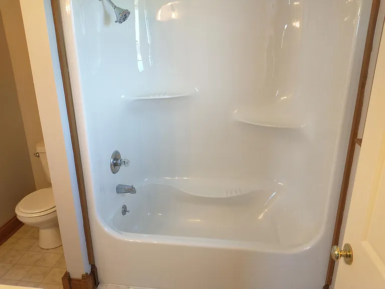 Master bath tub