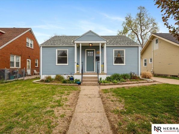 6196 Walnut St, Omaha, NE 68106