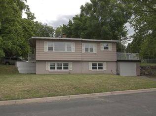 433 Oak St S, Waconia, MN 55387