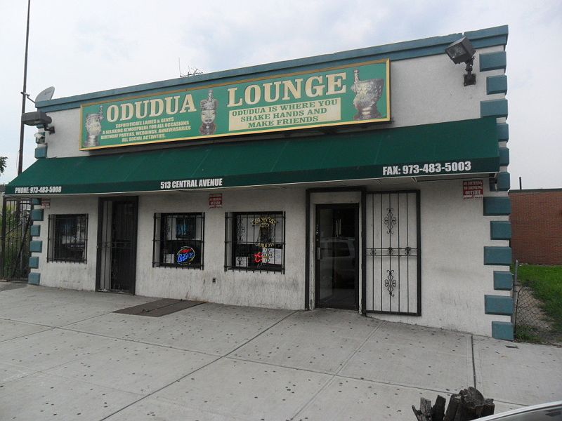 1st image of 513 Central Ave