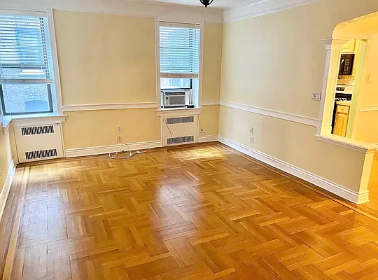 Rented by RealTegrity NY LLC | media 32