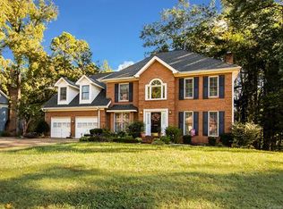 2009 Glendalough Ln, Matthews, NC 28105