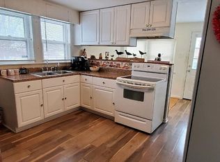 35 W Bolton Ave, Absecon, NJ 08201