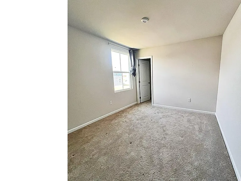 94 Opal Dr — Photo 14
